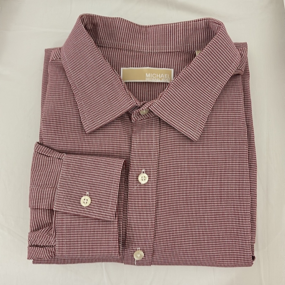 Michael Kors Men's Comfort Stretch Ultra Wrinkle-Resistant Solid Dress Shirt